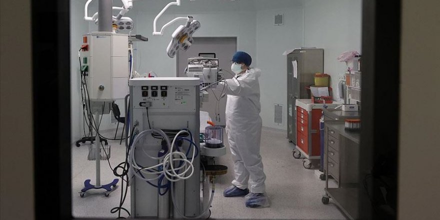 Pandemi döneminde ameliyathanelerde enfeksiyon kontrol önlemleri güncellendi