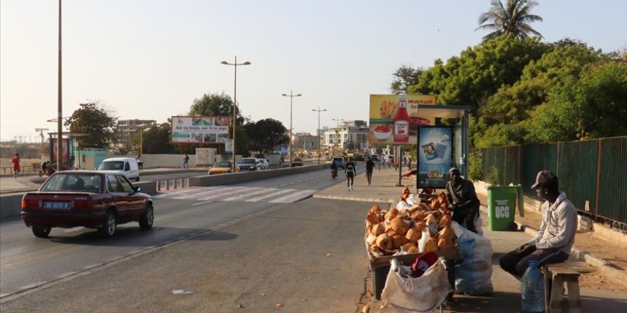 Hindistan'da 'tecrit' uygulaması 2 hafta daha uzatıldı