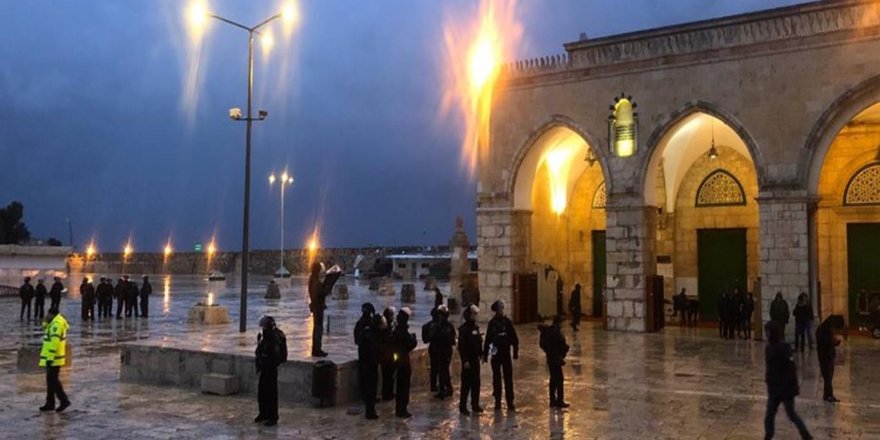 Mescid-i Aksa kapalı kalmaya devam edecek