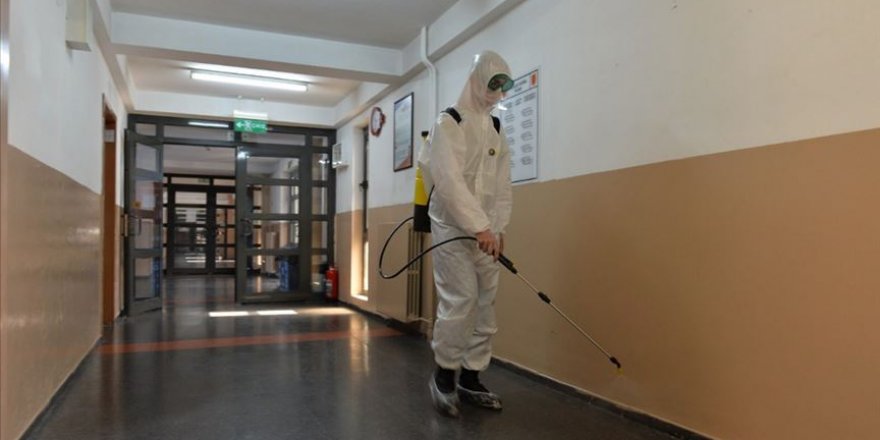 Askeri birliklerdeki Kovid-19 tedbirleri sürüyor