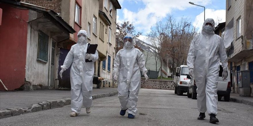Koronavirüsün izini süren 'sağlık dedektifleri' yoğun mesaide