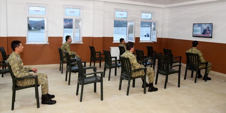 Askeri birliklerdeki Kovid-19 tedbirleri sürüyor