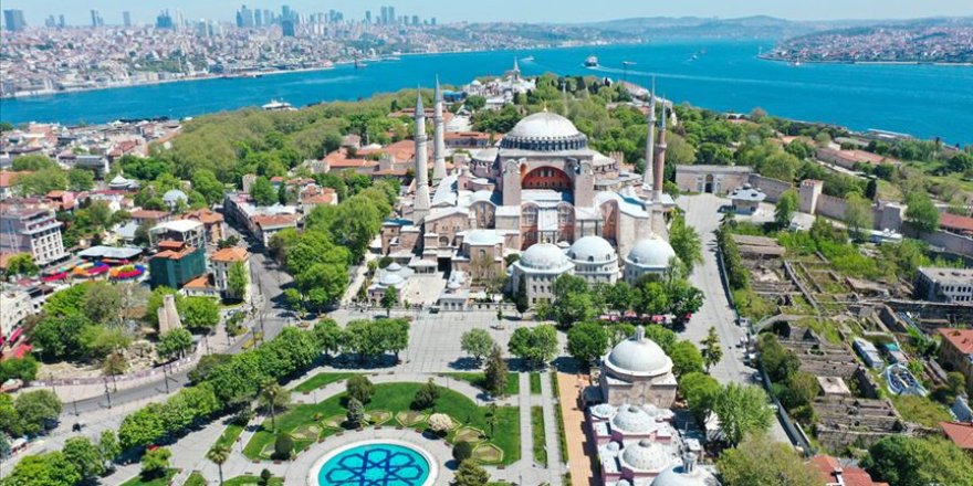 İstanbul Kovid-19'a karşı elde ettiği başarıyla sembol şehir olmaya aday
