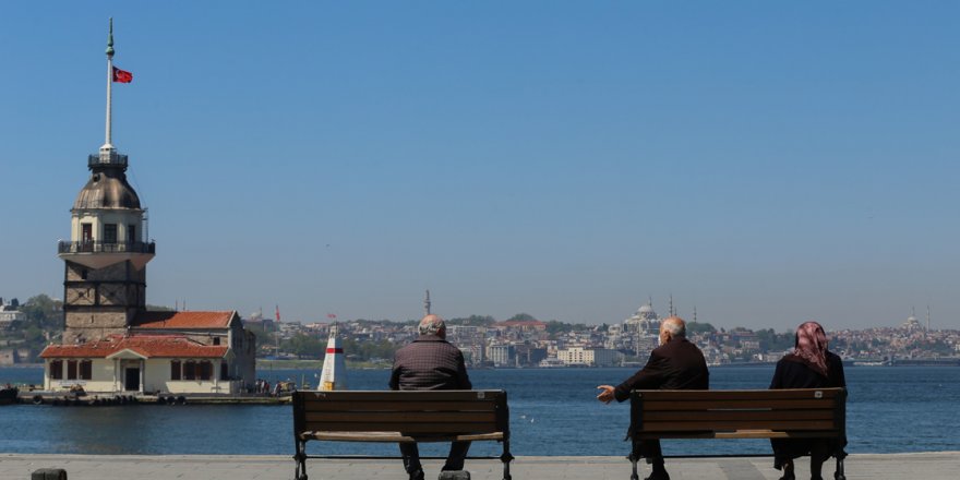 65 yaş üstü vatandaşlar kısıtlamanın esnetilmesinden memnun