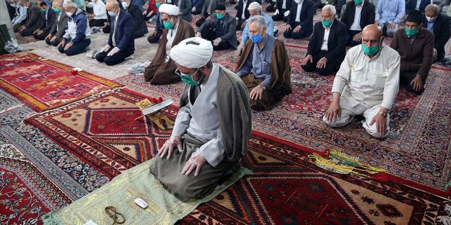 İran'da türbeler ve kutsal mekanlar yarın açılıyor
