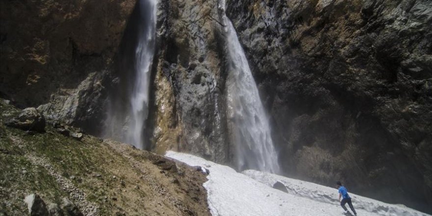 Munzur Dağları'nın saklı güzelliği: Kırkmerdiven Şelaleleri