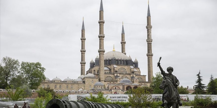 Selimiye Camisi'ndeki Kadir Gecesi programı sosyal medyadan canlı yayınlanacak