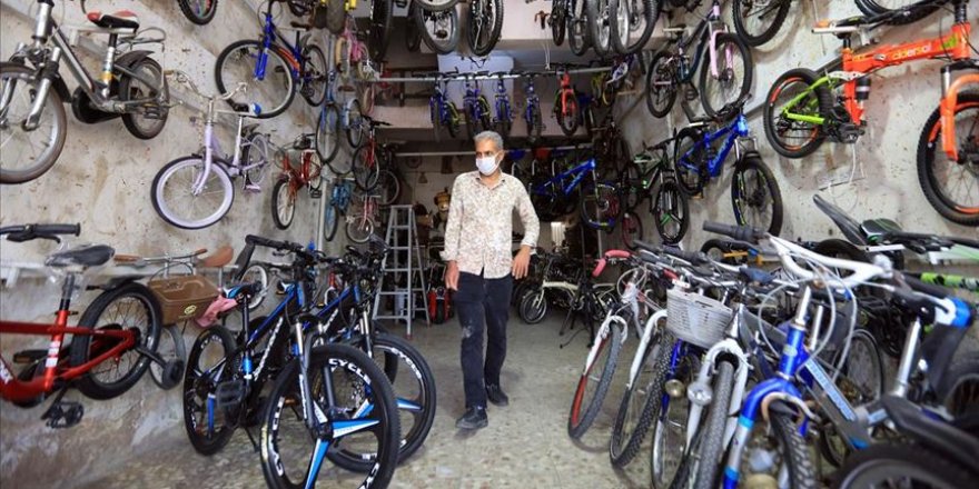 Kovid-19 önlemleri Bağdat sokaklarını bisikletlerle doldurdu