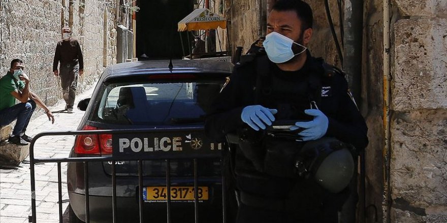 İsrail’de ibadethanelerin kapıları açılıyor