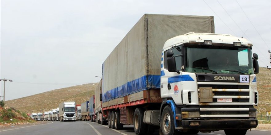 BM'den İdlib'e 80 tır insani yardım