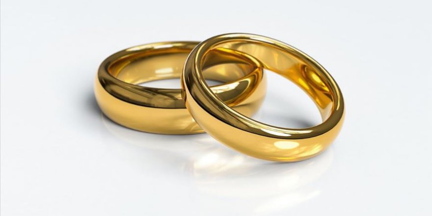 İran'da evlenme oranı yüzde 40 azaldı