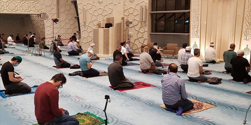 Camide namaz kılmadan önce bilinmesi gereken kurallar