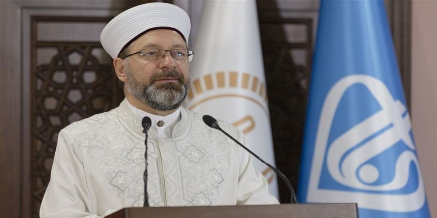 Yarın İstanbul'da Fatih Camisi'nde cuma namazını kılacağız