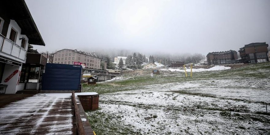 Uludağ mayısta beyaza büründü