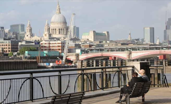 İngiltere'de Kovid-19 nedeniyle ölenlerin sayısı 36 bin 675'e yükseldi