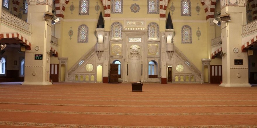 Camiler bu bayram Covid-19 salgını nedeniyle cemaatsiz kaldı