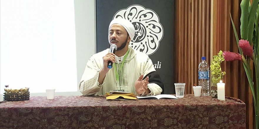 Kolombiya'da en çok kadınlar Müslüman oluyor, tesettürü seçiyor