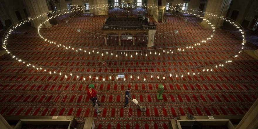 Selimiye'yi ziyaret eden turistler Kovid-19 tedbirlerinden memnun