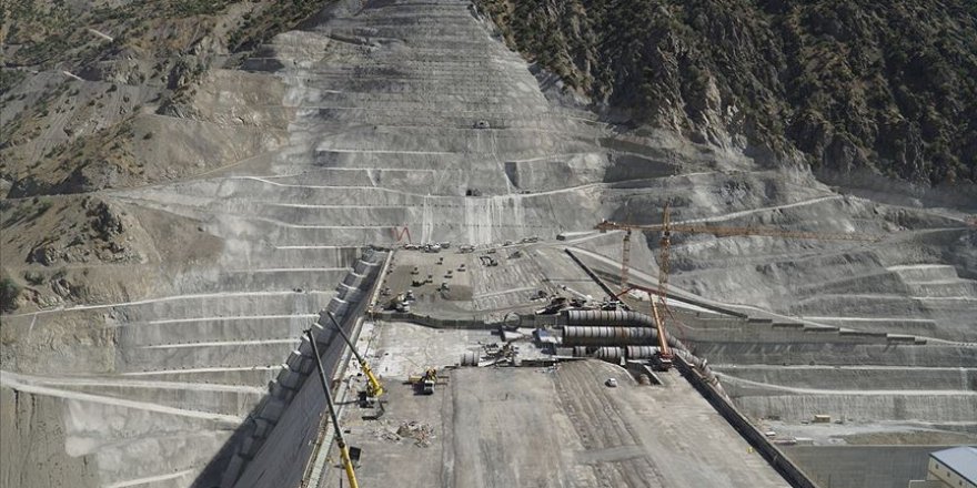 Çetin Barajı'nda enerji üretimi başladı