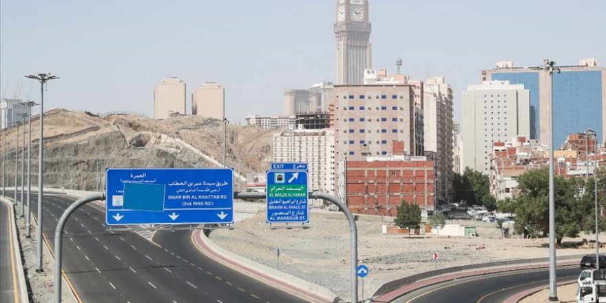 Mekke'de pazar gününden itibaren aşamalı olarak normalleşme başlayacak