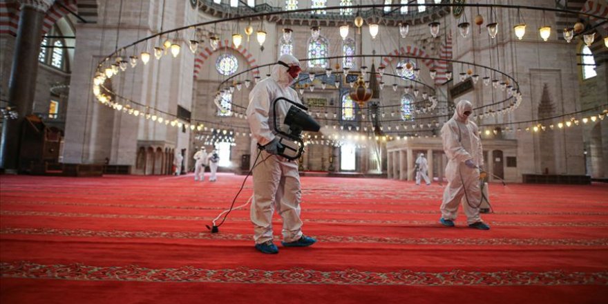 İstanbul'un camilerindeki mahzunluk yarın yerini sevince bırakacak
