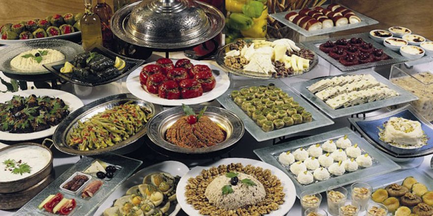 Kronik hastalıklar bayramda dikkatsiz beslenme ile tetiklenebilir