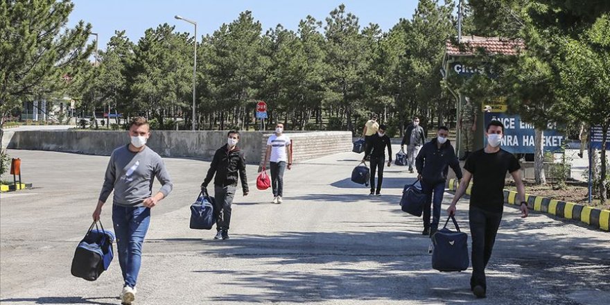 MSB terhis edilen Mehmetçiklerin evlerine intikaline ilişkin detayları paylaştı