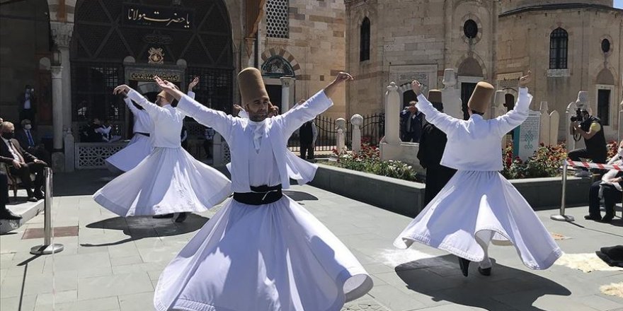 Mevlana Celaleddin-i Rumi vefatının 747. yılında anılıyor