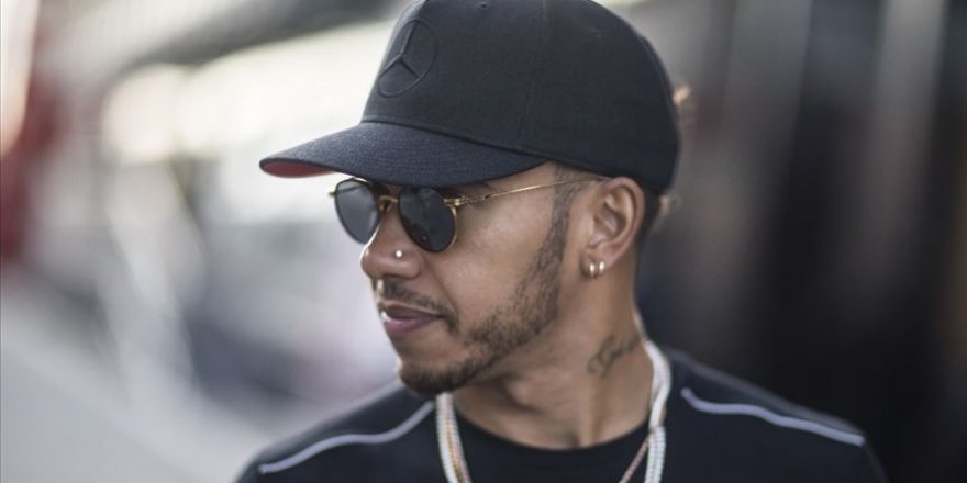F1 pilotu Hamilton'dan George Floyd'un öldürülmesine sessiz kalanlara tepki