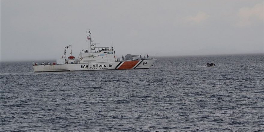 Türk kara sularına geri itilen 45 sığınmacı kurtarıldı