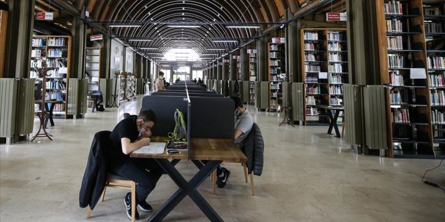 Kütüphaneler normalleşme süreci çerçevesinde kapılarını yeniden açtı