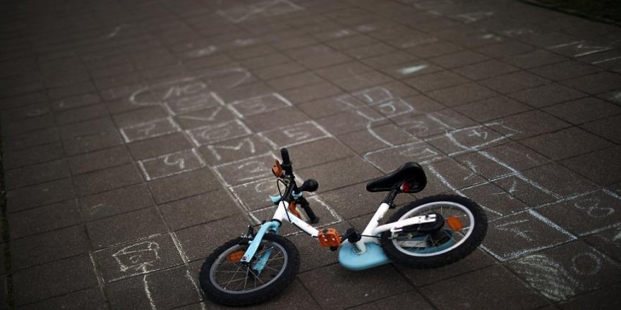 Evden çıkma yasakları çocukların zihin sağlığı üzerinde ağır sonuçlar doğurabilir