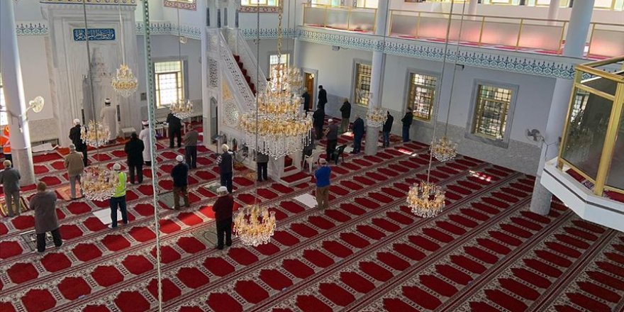 Avustralya’nın nüfusu en kalabalık eyaletinde 83 gün sonra cuma namazı kılındı