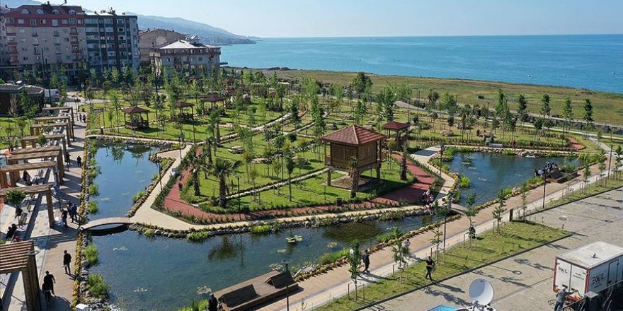 Karadeniz manzaralı 'Millet Bahçesi' vatandaşın beğenisini topladı