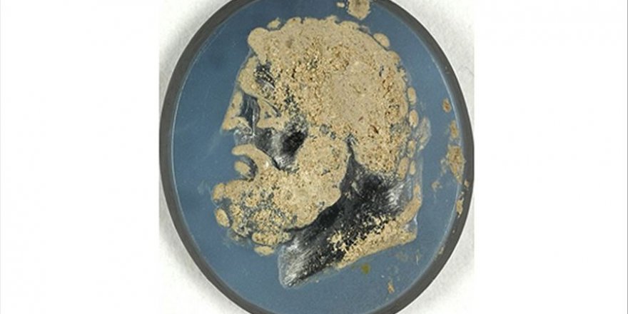 Patara Antik Kenti kazılarında yüzük kaşı gün yüzüne çıkarıldı