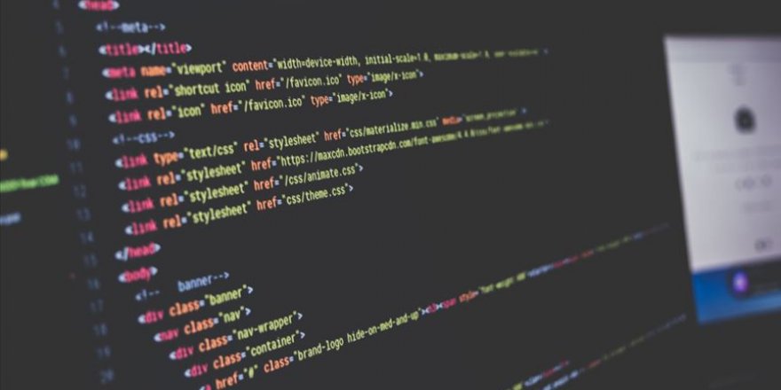 Rusya'da yerli yazılım bulunmayan cihazların satışına para cezası verilecek