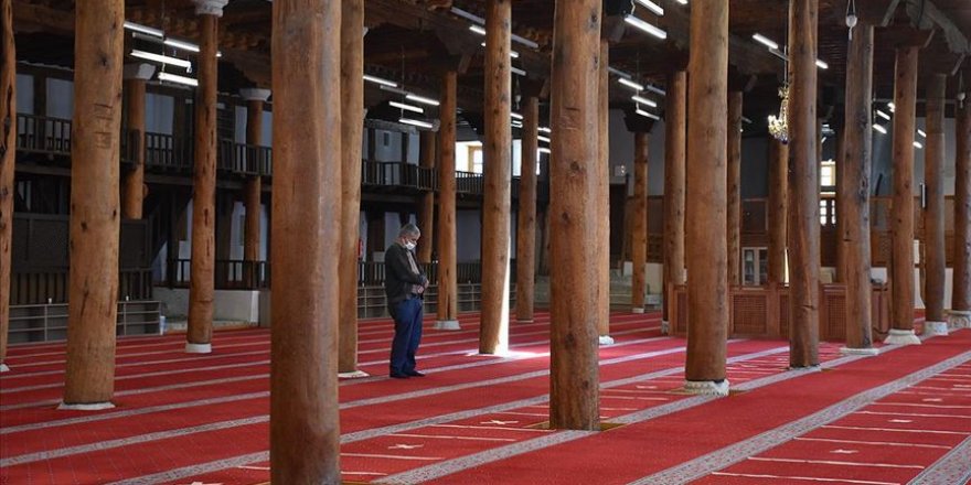 Dünya mirası Sivrihisar Ulu Cami cemaatine kavuştu