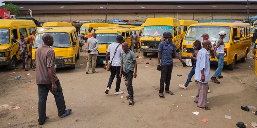 Nijerya'da 13 milyon kişi Kovid-19 önlemleri nedeniyle işsiz kalabilir