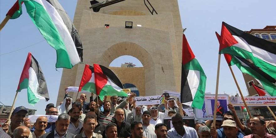 Gazze'de İsrail'in 'ilhak planı' ve ırkçı politikaları protesto edildi