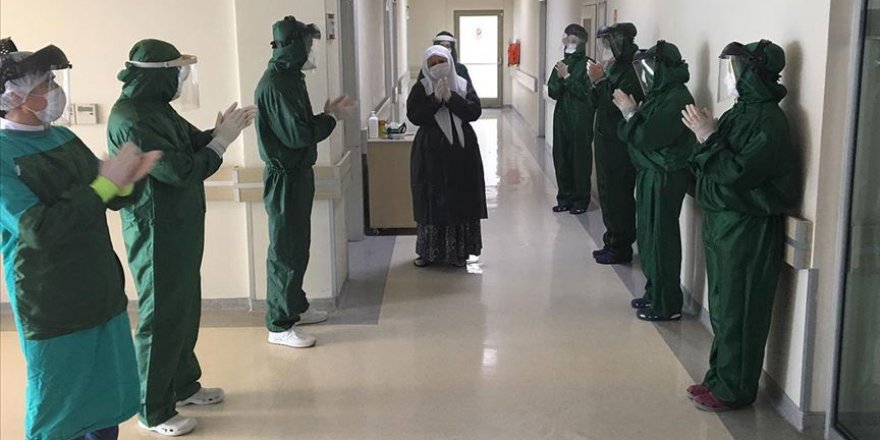 Türkiye'de Kovid-19'dan şifa bulanların sayısı 250 bin 92'ye yükseldi