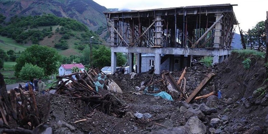 Bingöl depreminden etkilenen Erzurum'un Çat ilçesinde hasar tespit çalışması başladı