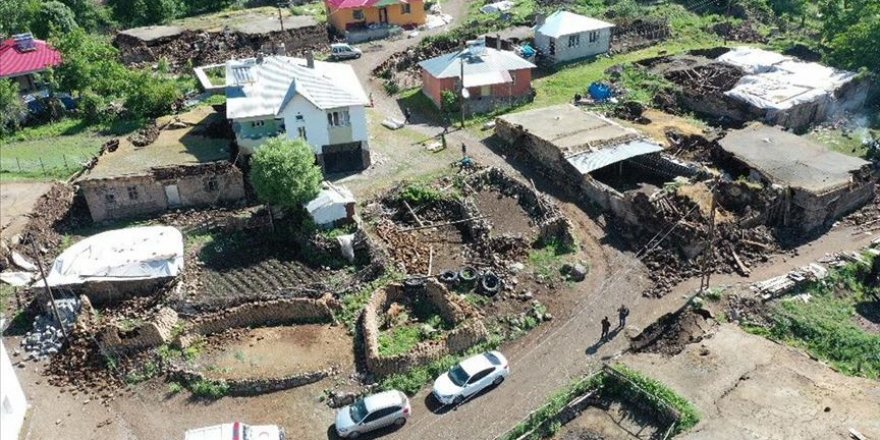 Deprem yaşayan Bingöl'e 'haberleşme' ve 'ulaşım' desteği