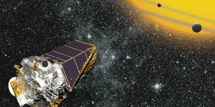 Hubble NGC 1614 isimli iki galaksinin birleşmesinden meydana gelen galaksiyi görüntüledi