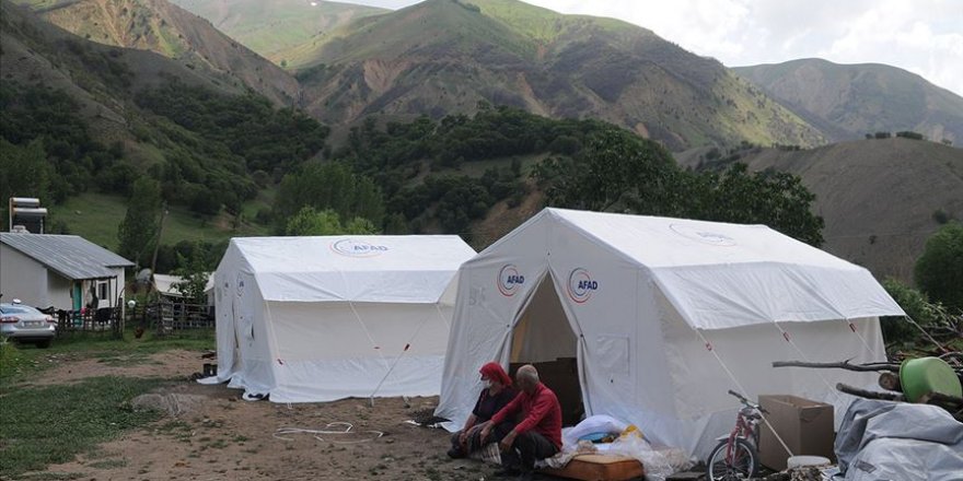 Bingöl'deki depremden etkilenen 33 vatandaş taburcu edildi
