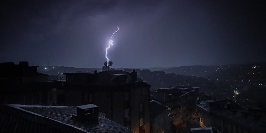 İstanbul'da sağanak etkili oldu