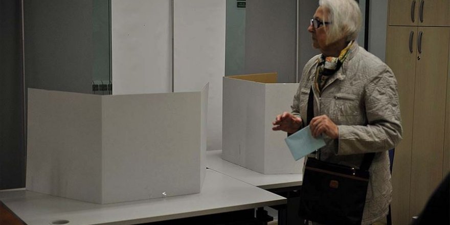 Belarus’ta seçmenler sandık başında