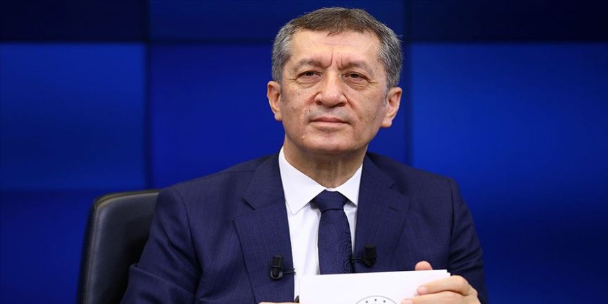 Dijital karne verilecek diyen Selçuk: Sınav yok dersek eğitim sistemi felç olur