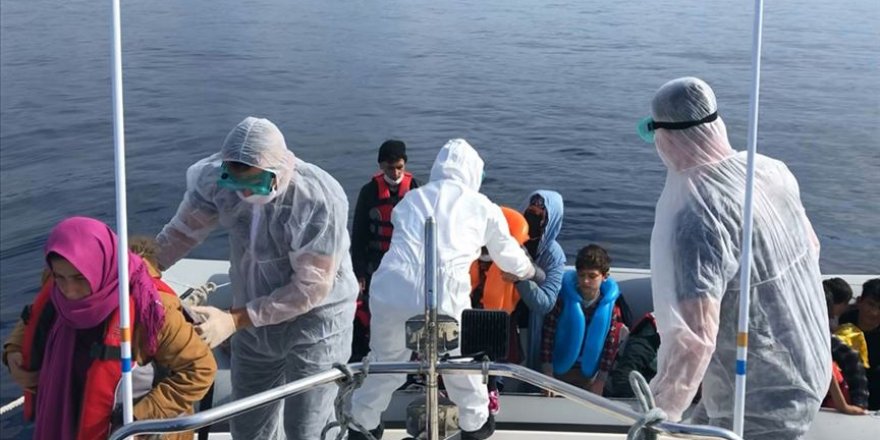 Türk kara sularına geri itilen 24 sığınmacı kurtarıldı