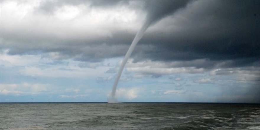 Karadeniz bölgesinde 7 il için sağanak, dolu ve hortum uyarısı yapıldı