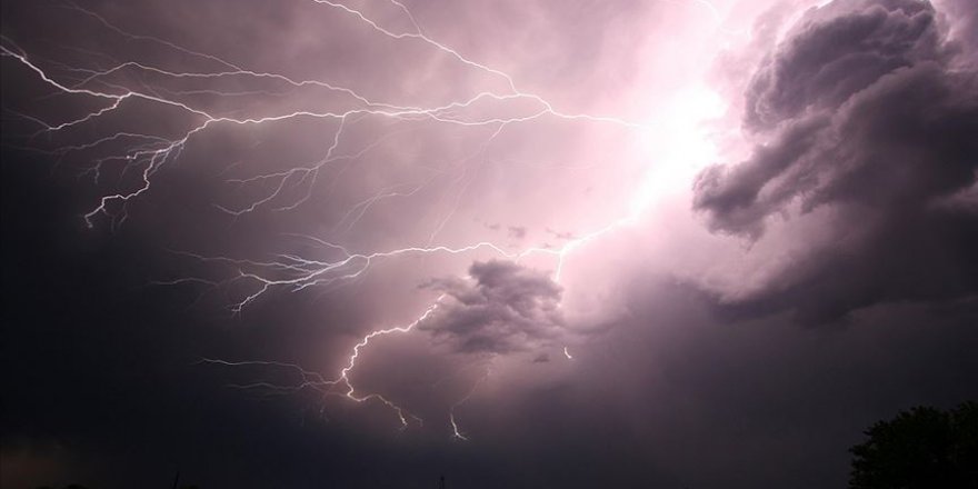 Bir yıldırımın uzunluğu 709 kilometre olarak ölçüldü